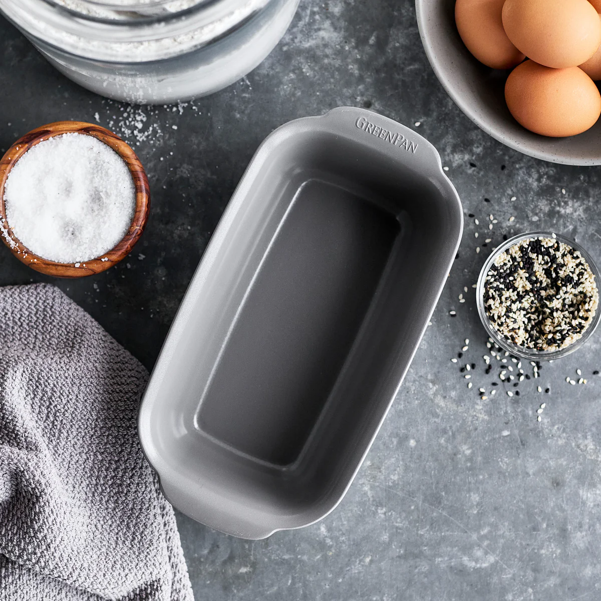 Premiere Ovenware Ceramic Nonstick 1 lb. Loaf Pan - Image 4