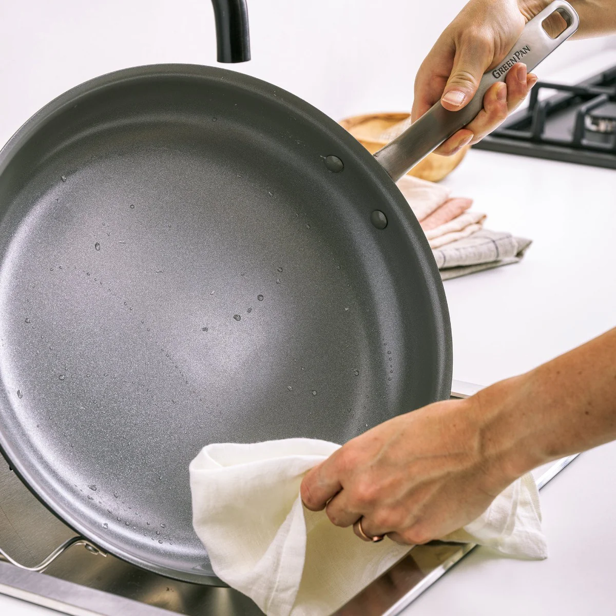Chatham Ceramic Nonstick 8" and 10" Frypan Set - Image 11