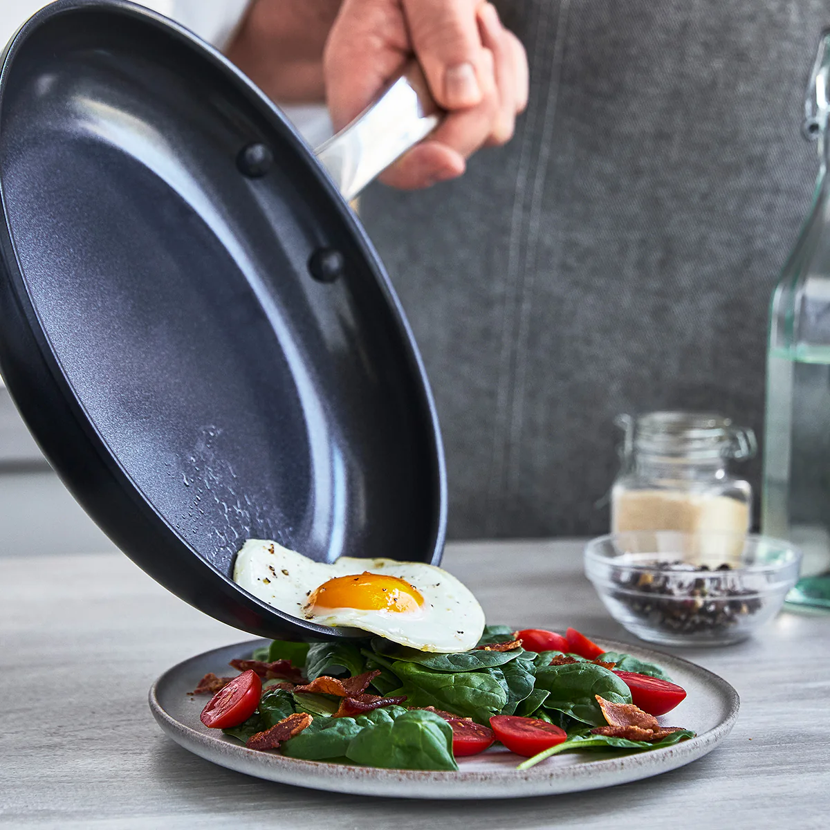 Chatham Black Ceramic Nonstick 11-Piece Cookware Set - Image 5