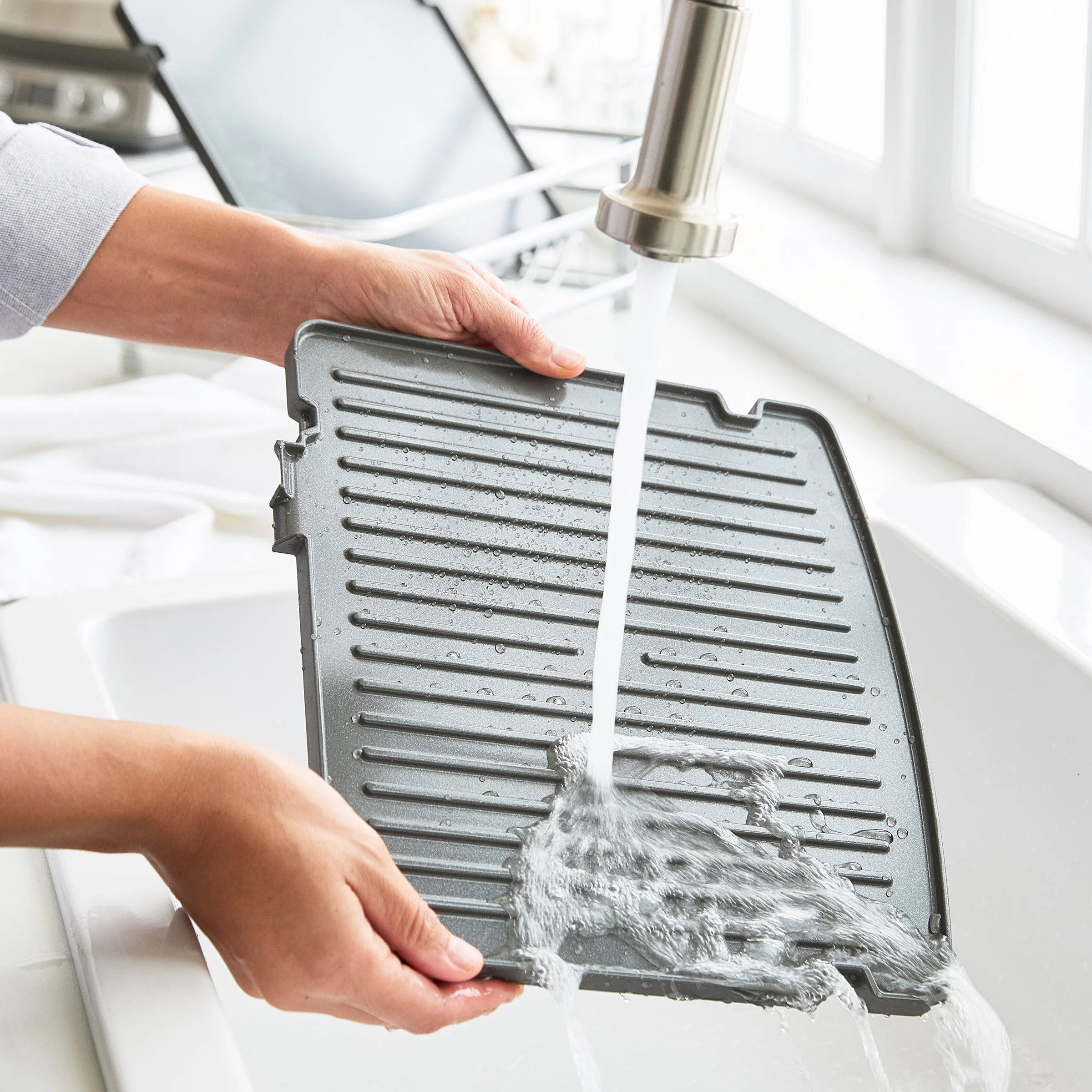 Elite Multi Grill & Griddle with Waffle Plates | Cloud Cream - Image 10