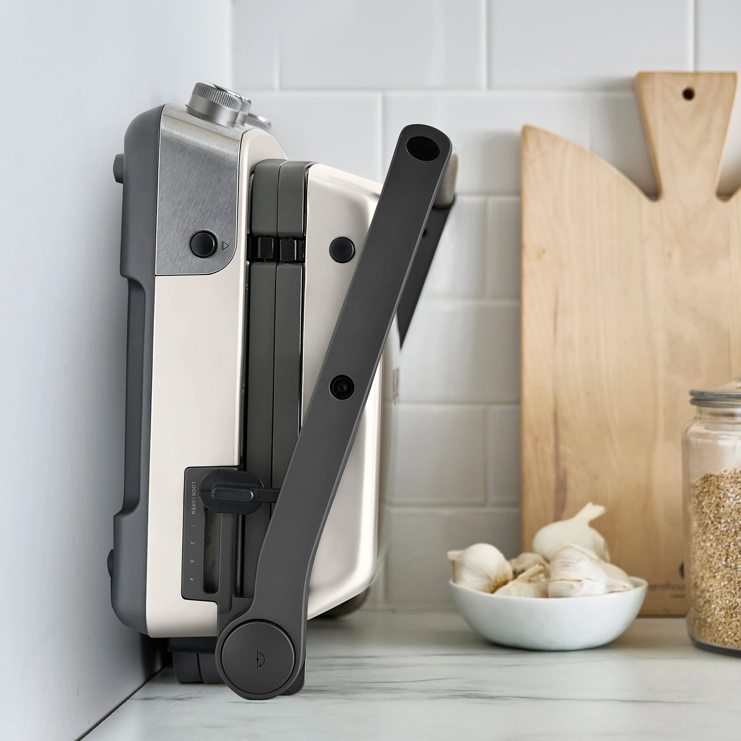 Elite Multi Grill & Griddle with Waffle Plates | Cloud Cream - Image 9