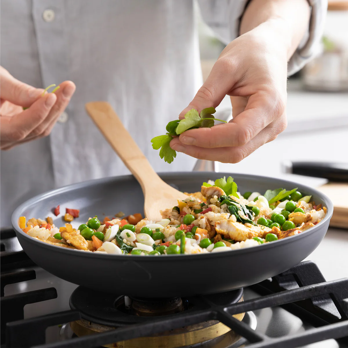 Lima Ceramic Nonstick 12" Frypan with Lid - Image 7