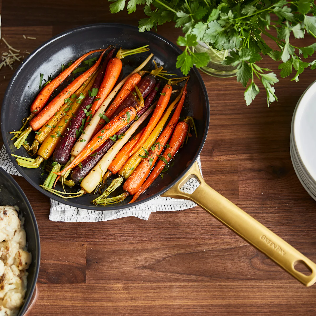 Reserve Ceramic Nonstick 10-Piece Cookware Set | Black - Image 7
