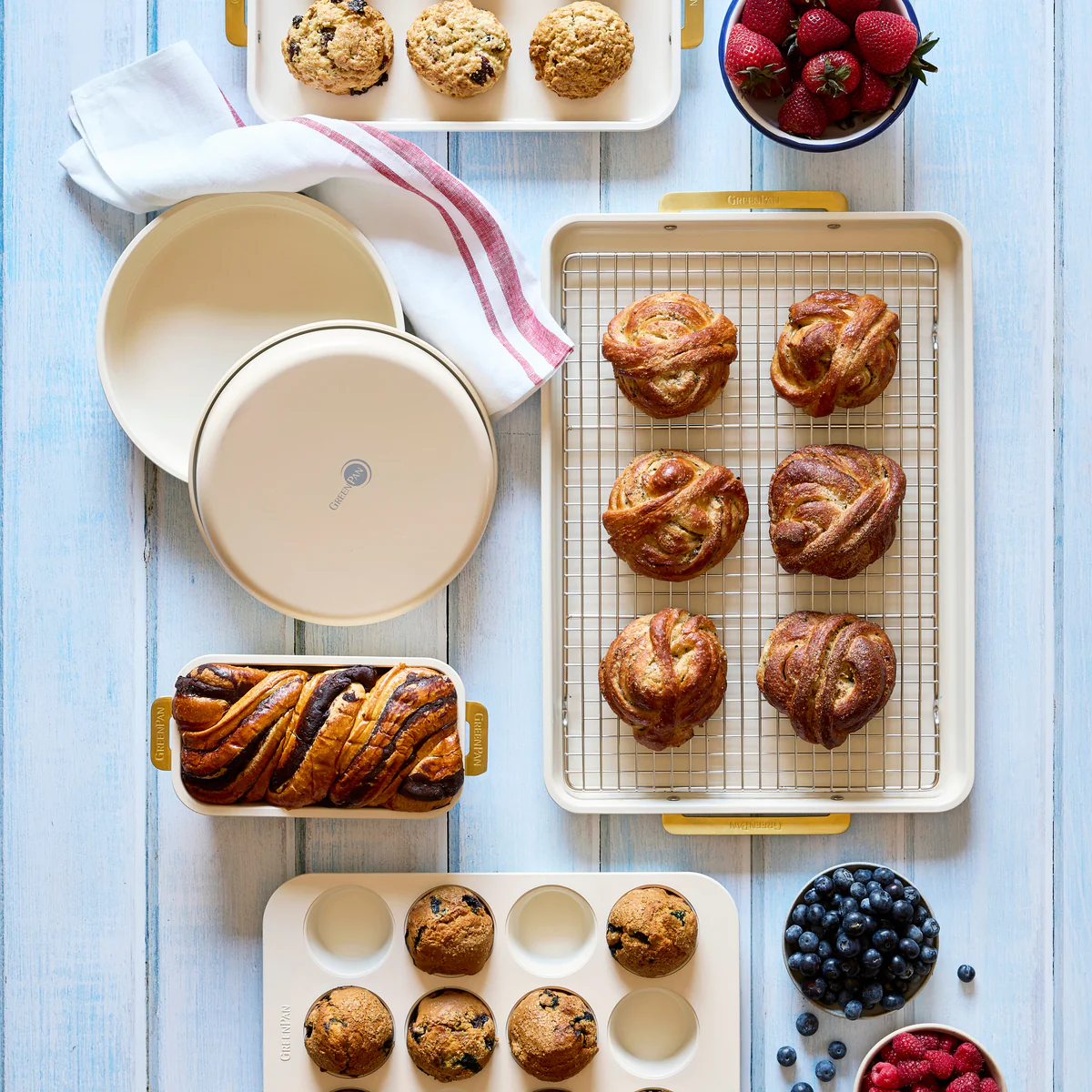 Reserve Bakeware 13" x 9" Rectangular Pan | Cream - Image 8