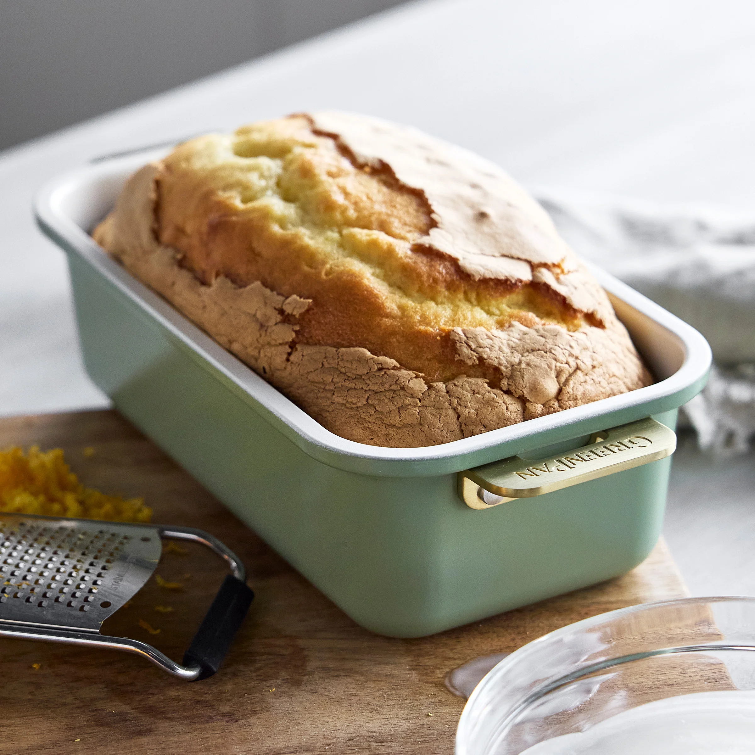 Reserve Pro 18-Piece Cookware & Bakeware Set | Sage - Image 18