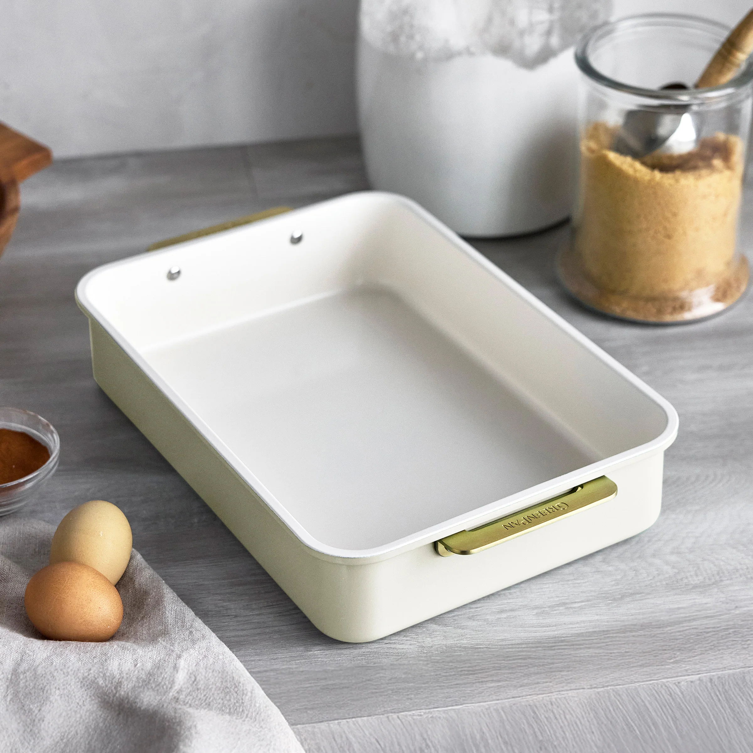Reserve Pro 20-Piece Cookware & Bakeware Set | Cream - Image 5