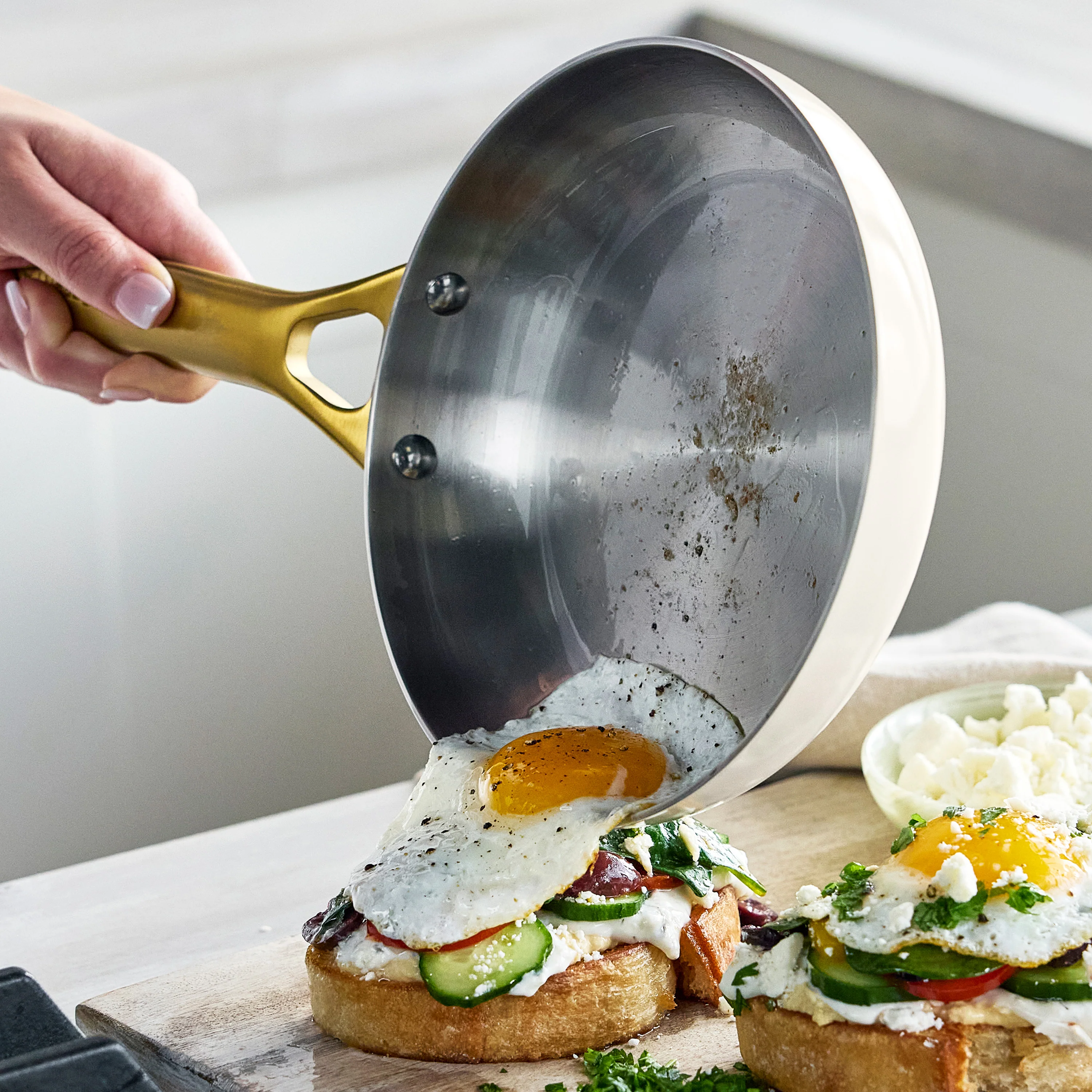 Reserve Pro 20-Piece Cookware & Bakeware Set | Cream - Image 6
