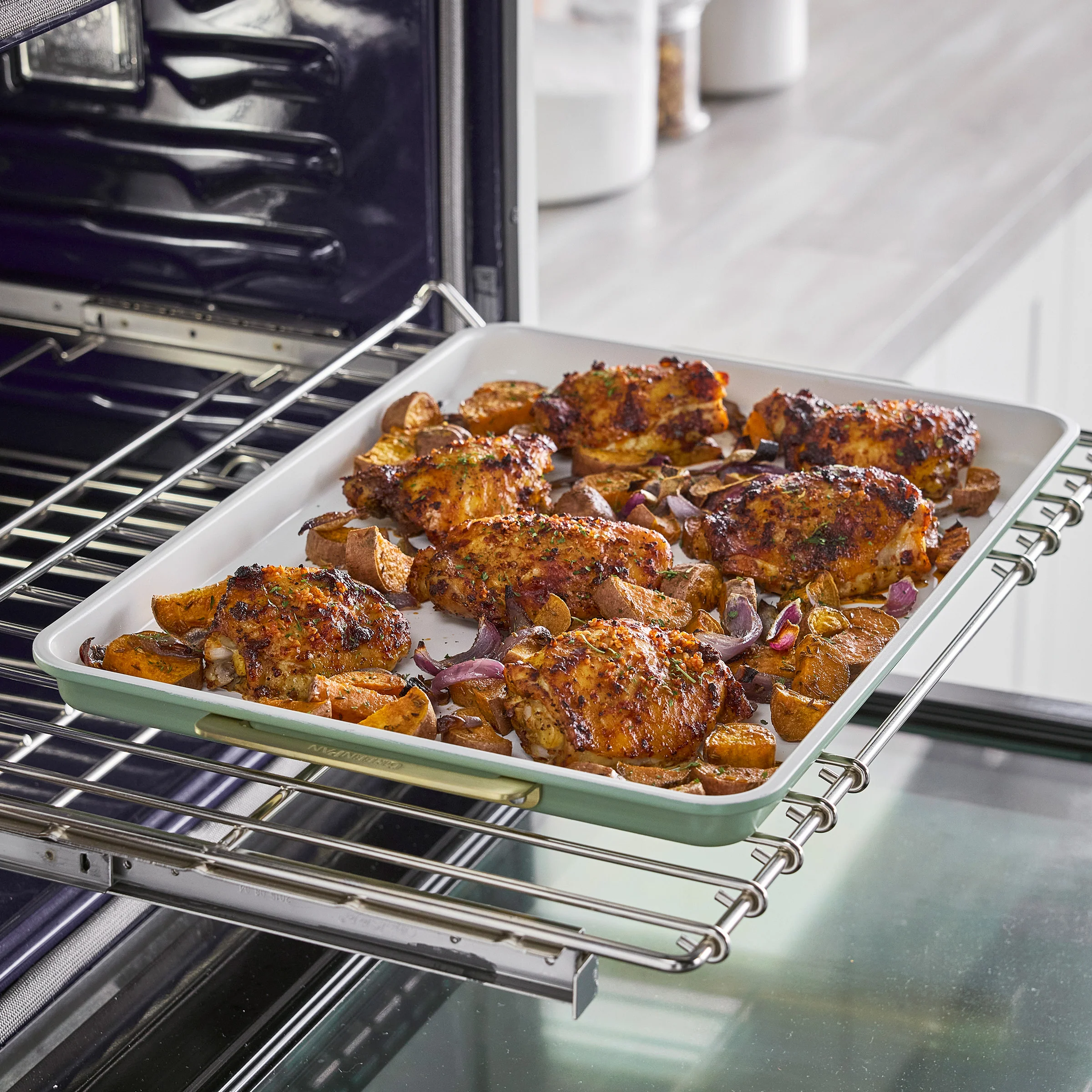 Reserve Pro 18-Piece Cookware & Bakeware Set | Sage - Image 20