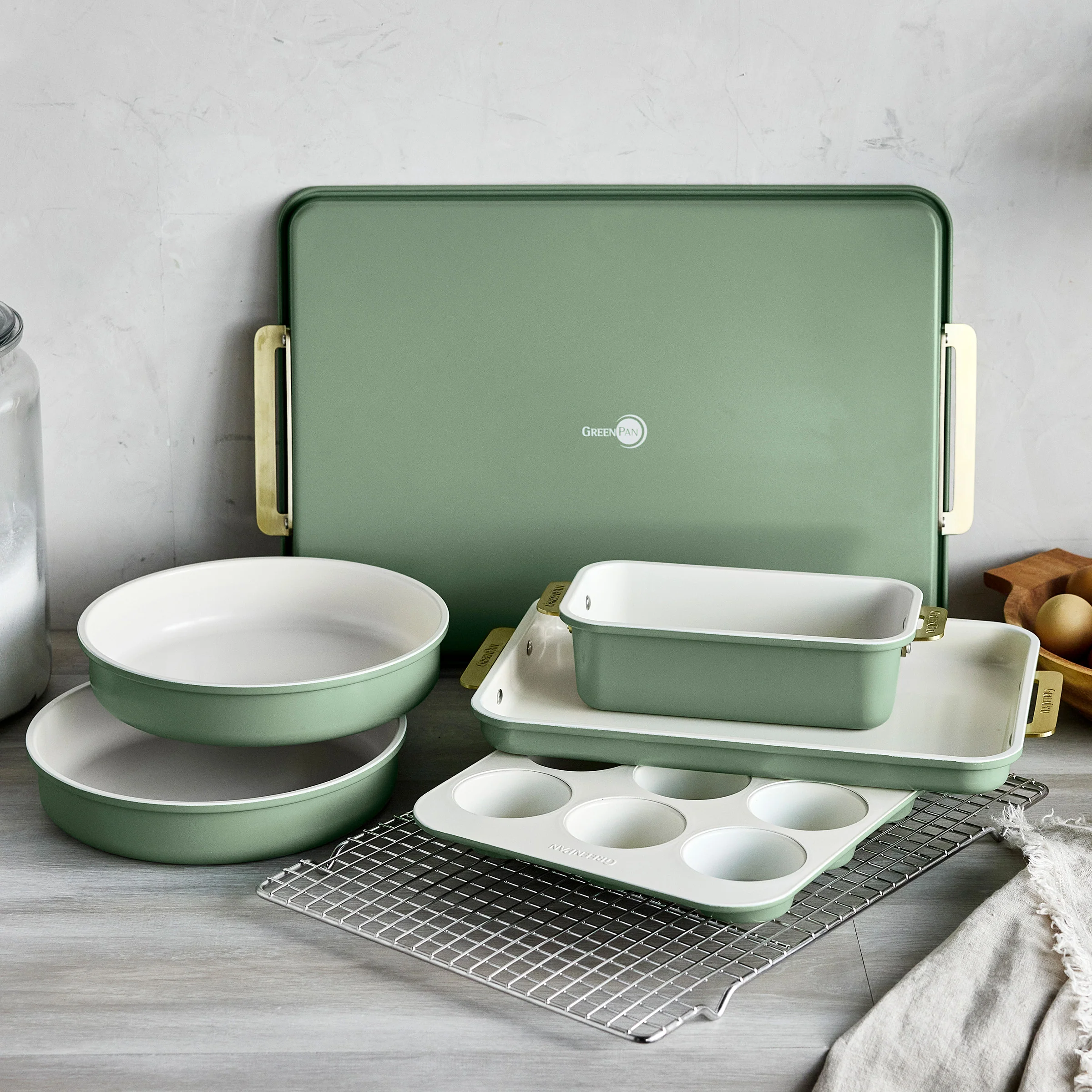 Reserve Pro 18-Piece Cookware & Bakeware Set | Sage - Image 4