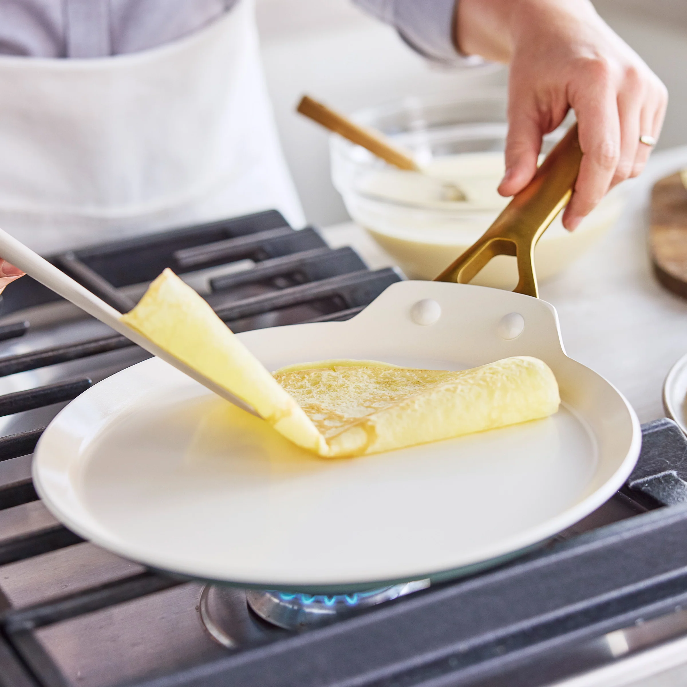 Reserve Pro Ceramic Nonstick 10" Crepe Pan | Moss - Image 8