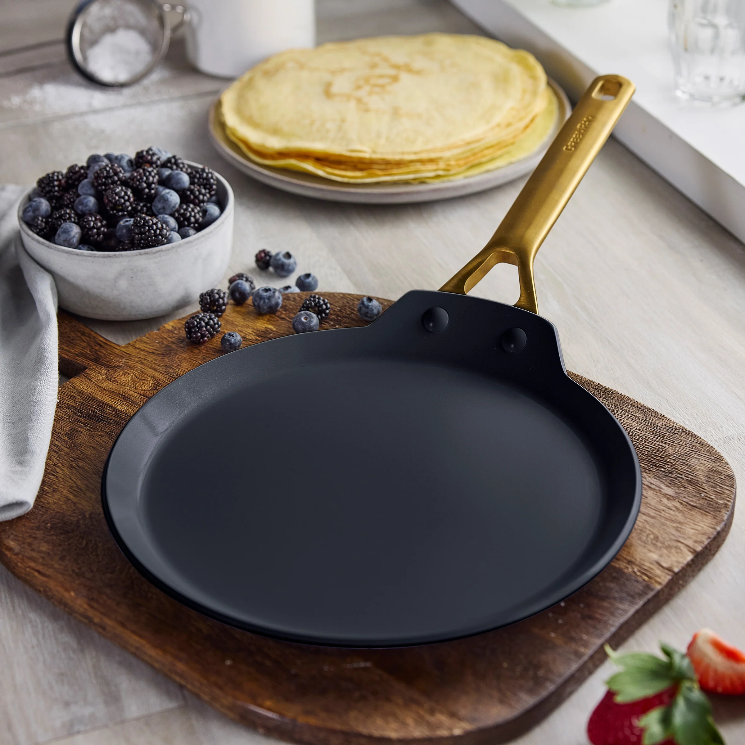 Reserve Pro Ceramic Nonstick 11-Piece Cookware Set | Black - Image 7