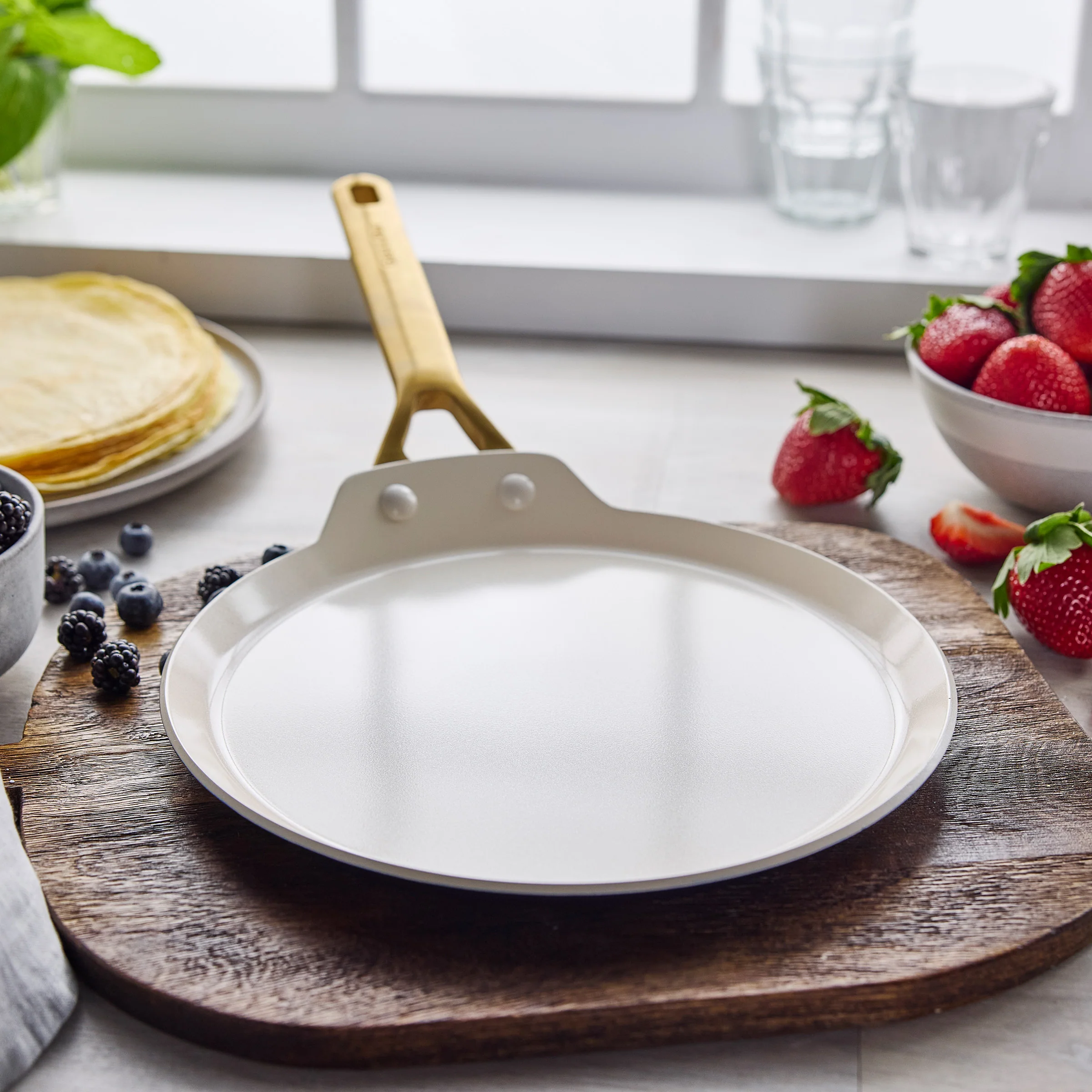 Reserve Pro Ceramic Nonstick 11-Piece Cookware Set | Moss - Image 4