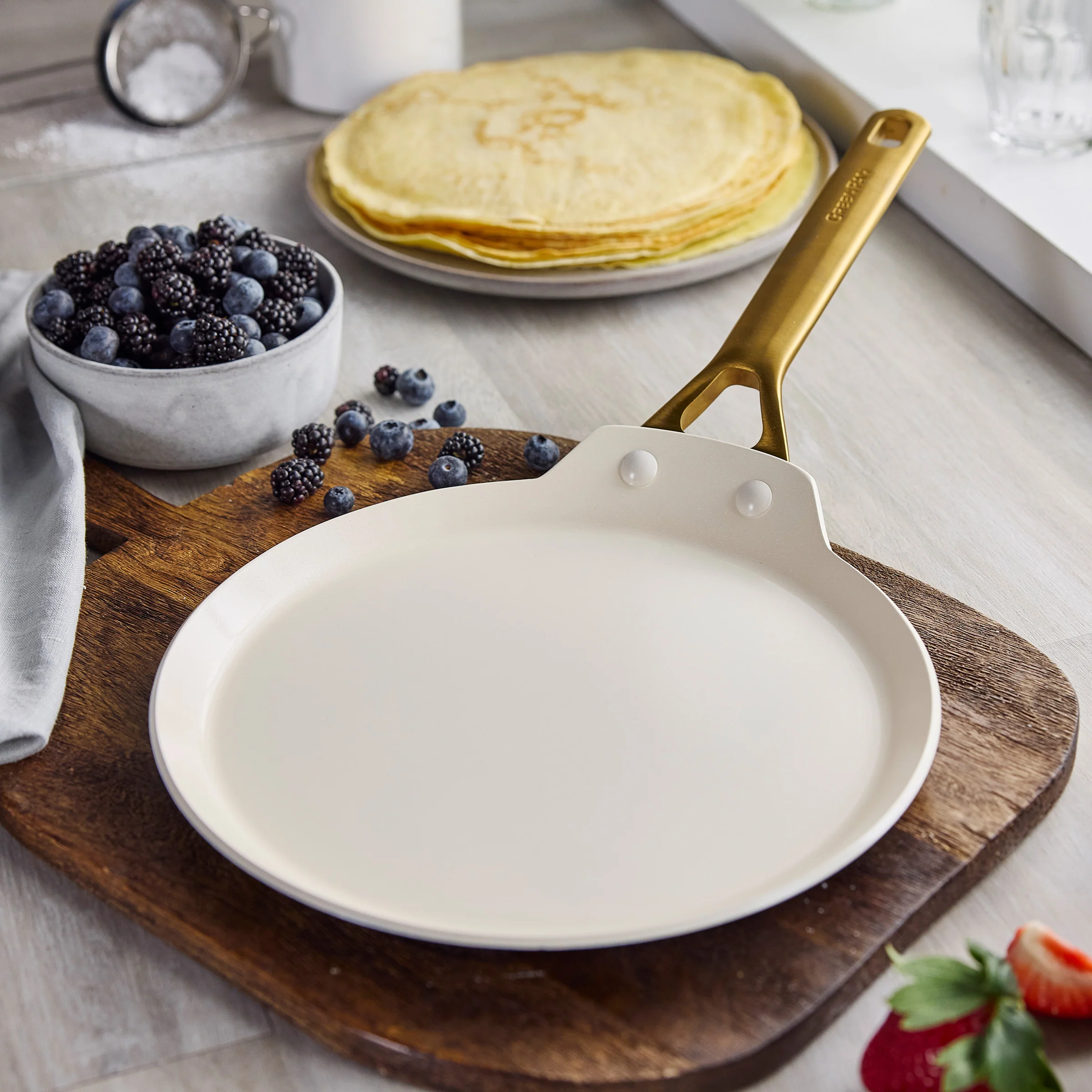 Reserve Pro Ceramic Nonstick 11-Piece Cookware Set | Seaside - Image 10