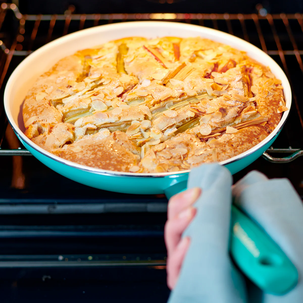 Rio Ceramic Nonstick 10" Frypan | Turquoise - Image 4