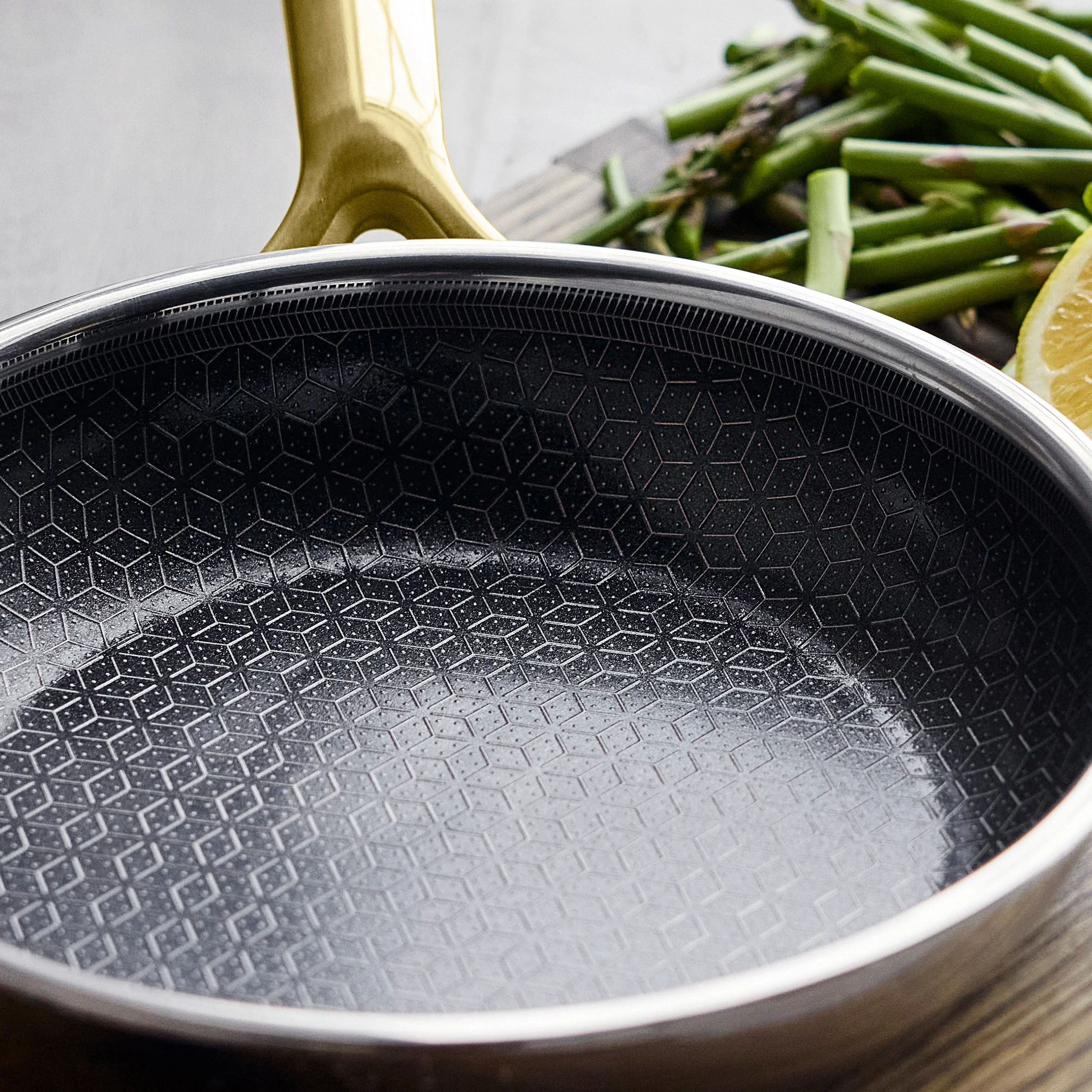 Spectra Gold Thermobond Hybrid Ceramic Nonstick 8" Frypan - Image 6