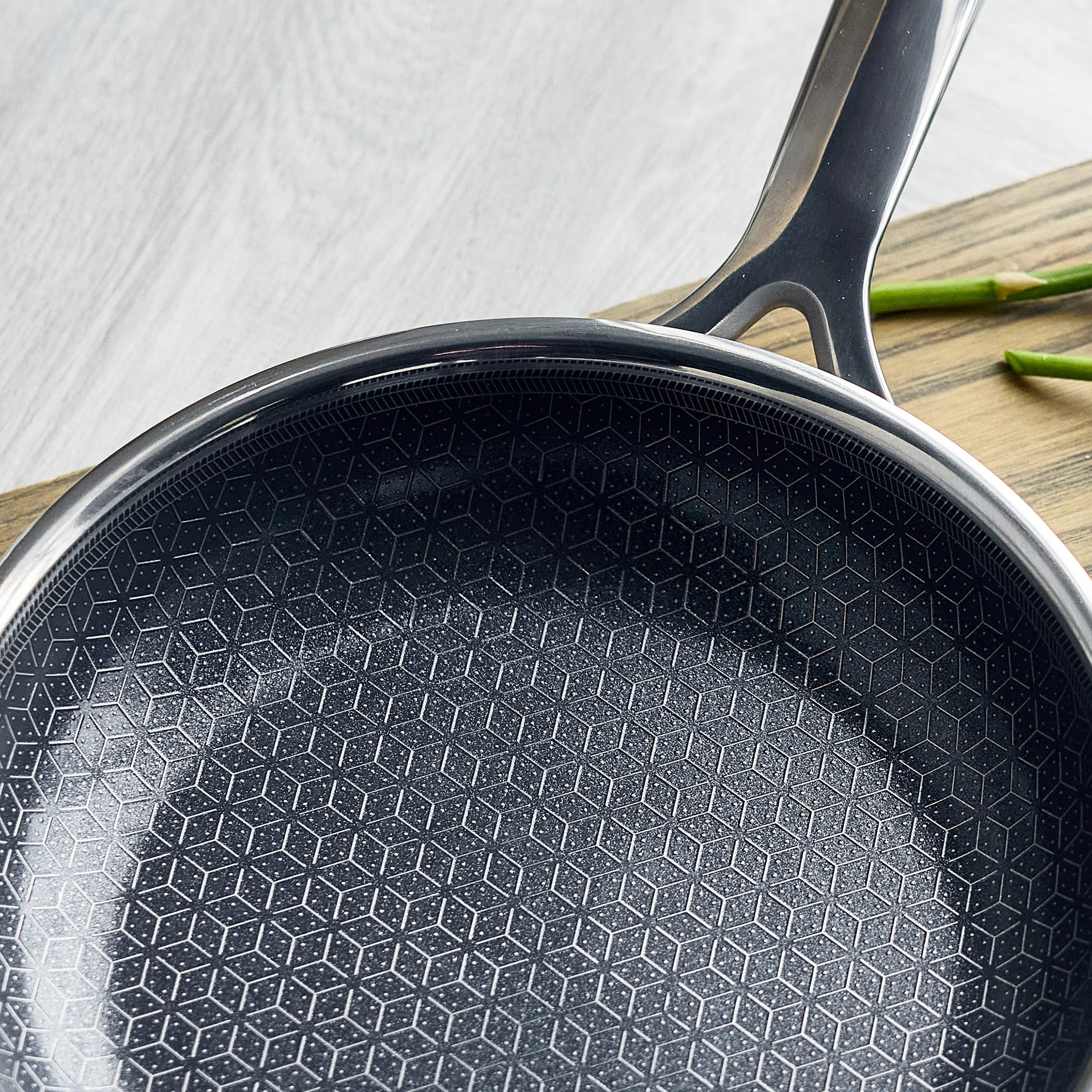 Spectra Thermobond Hybrid Ceramic Nonstick 8", 10" and 12" Frypan Set - Image 7