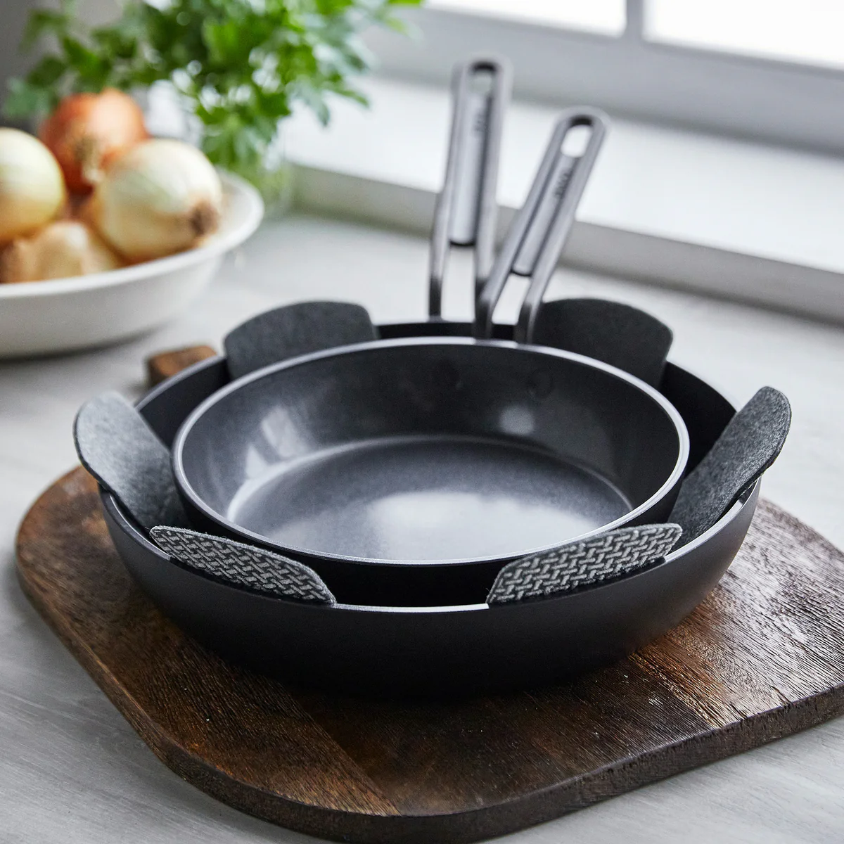 Stanley Tucci™ Ceramic Nonstick 8" and 10" Frypan Set | Milano Black - Image 7