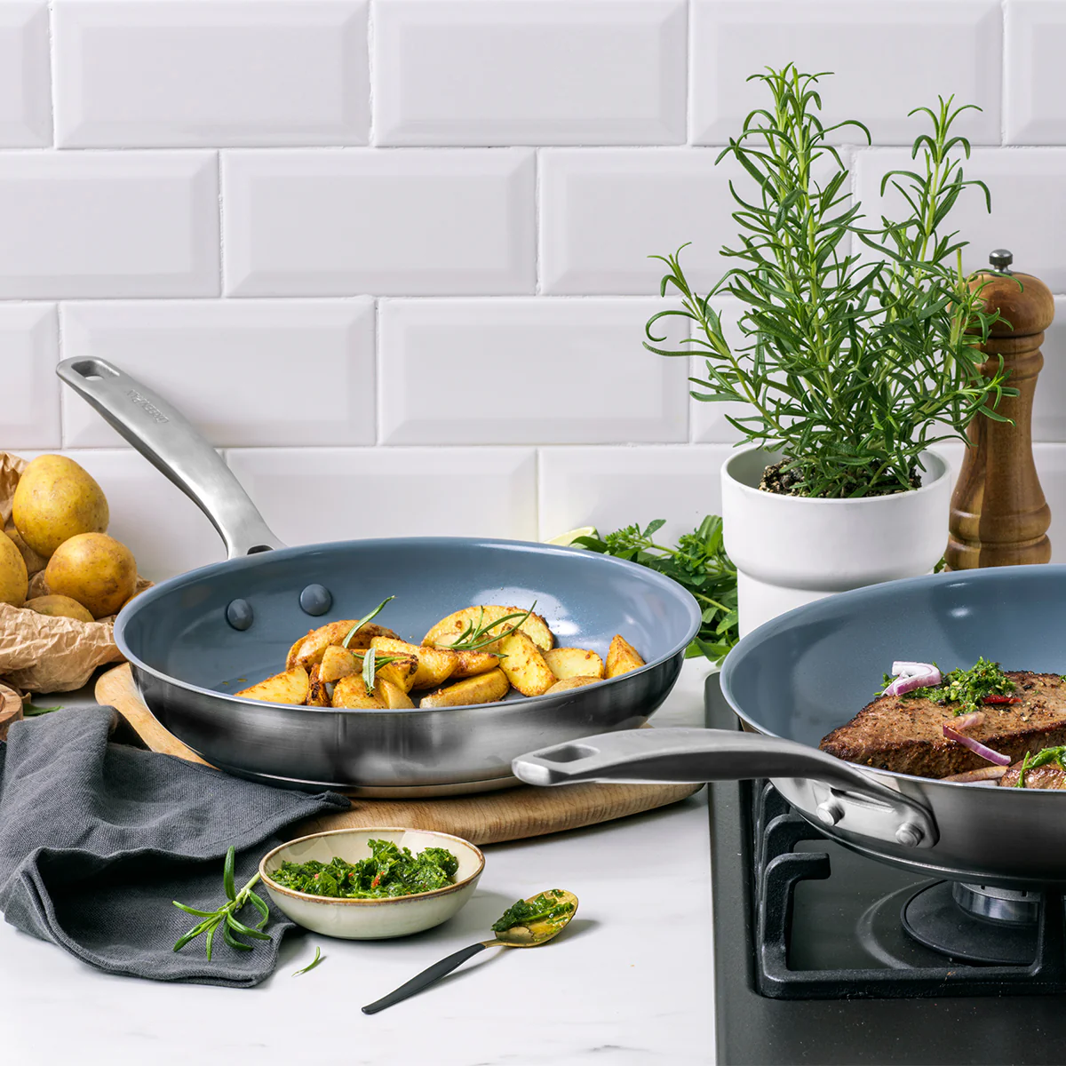 Treviso Ceramic Nonstick Stainless Steel 9.5" and 11" Frypan Set - Image 3