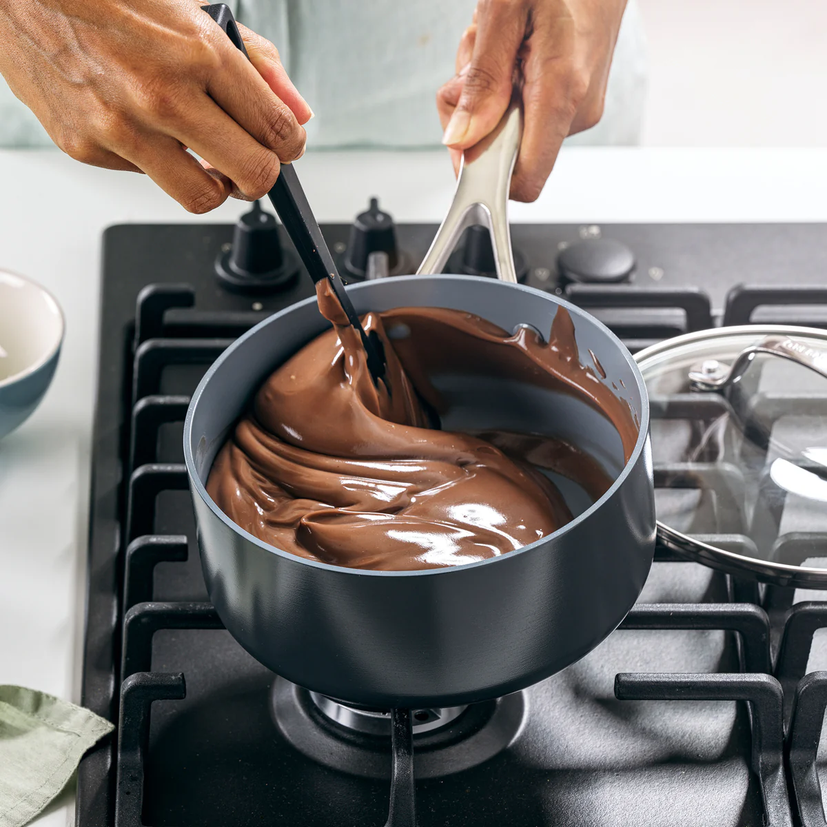Valencia Pro Ceramic Nonstick 2-Quart Saucepan with Lid - Image 3